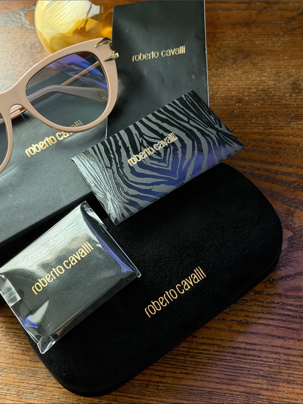 NIB ROBERTO CAVALLI SUNGLASSES - Picture 5 of 15
